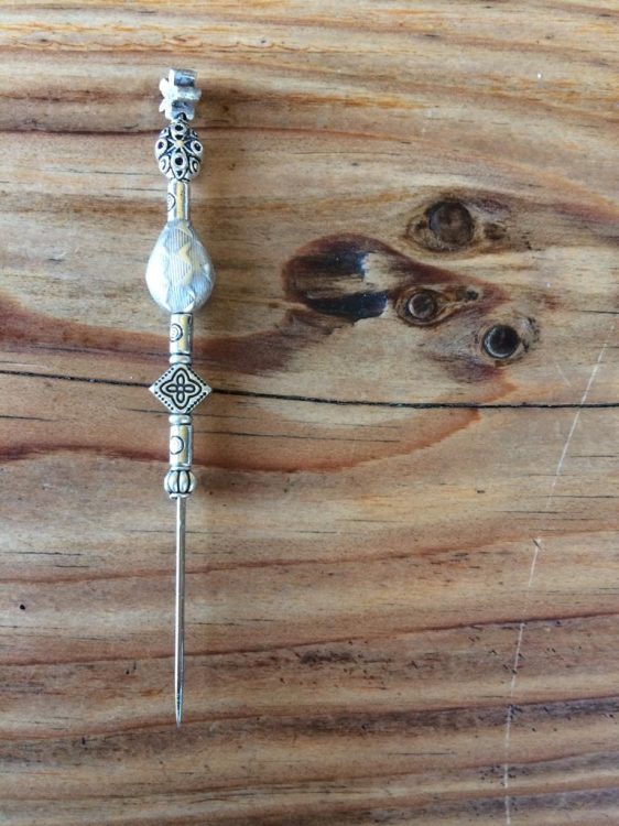 Puro İğnesi - Dagger Carat